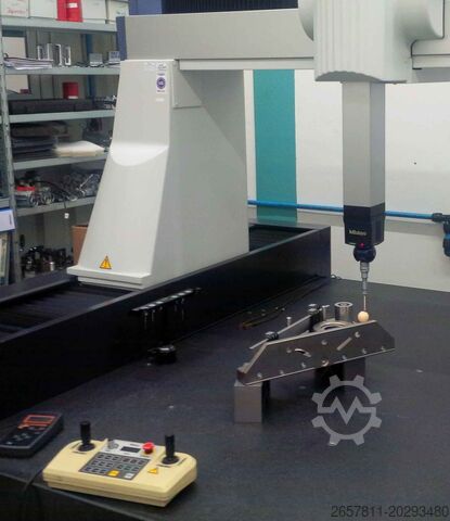 Coördinaten meetmachine Mitutoyo Crysta Apex C776