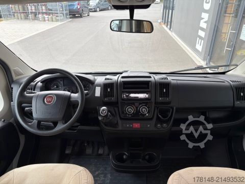 Autocaravana con alcoba Carado A 361