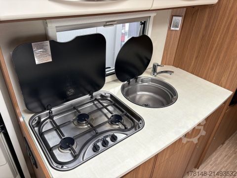 Autocaravana con alcoba Carado A 361