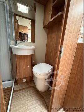 Autocaravana con alcoba Carado A 361