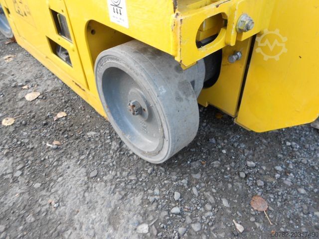 Werkplatform GENIE GS 1330, Leichtscherenarbeitsbühne Genie 5,9 m