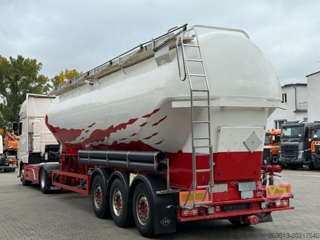 Silo oplegger FELDBINDER EUT 54.3 liegend. Silo 54.000 Liter 3 Achs