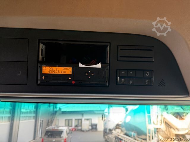 Standardni tegljač MERCEDES-BENZ Actros 1845 SZM 4x2 Retarder Kipph.