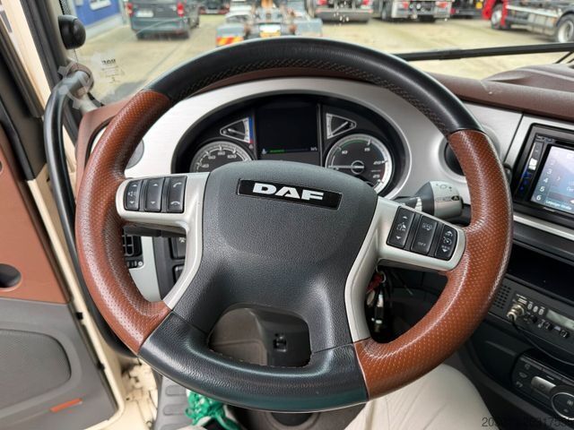 Standardni tegljač DAF XF480 FT 4x2 SZM Euro 6 ADR
