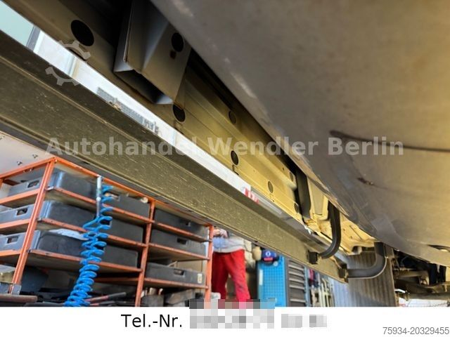Βαν με ψηλή οροφή MERCEDES-BENZ Vario 818D Diffsperre/Klima/Standh/Luftfed Euro4