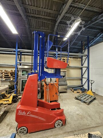 Teleskop-Arbeitsbühne Comabi Turbo F7