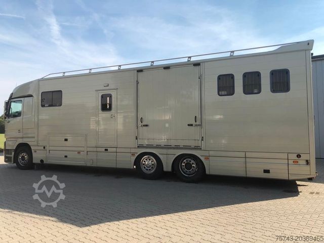 Viehtransporter LKW MERCEDES-BENZ Actros 2635   6 Pferde  Roelofsen,