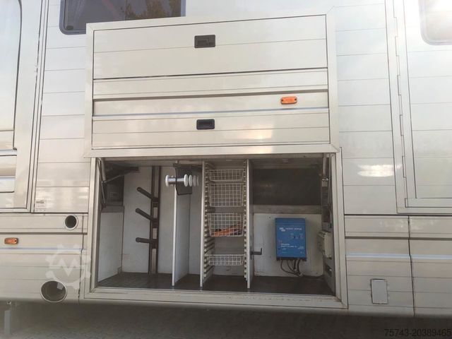 Viehtransporter LKW MERCEDES-BENZ Actros 2635 6 Pferde Roelofsen,