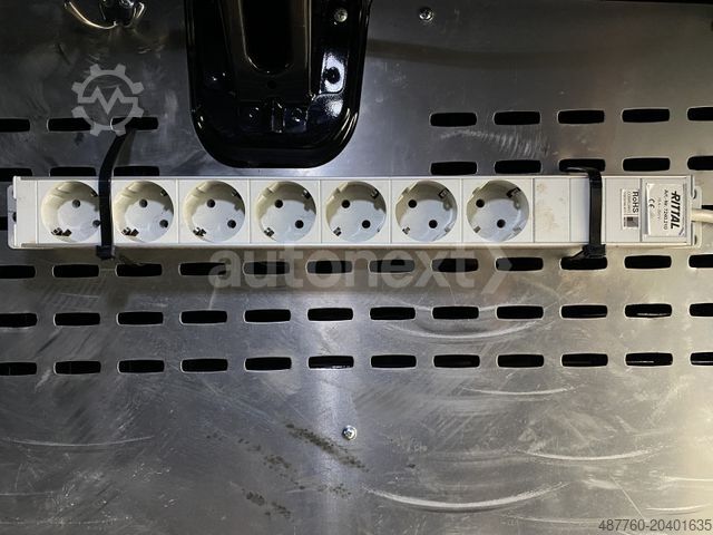 Komercijalno vozilo sa visokim krovom VOLKSWAGEN Crafter 35 *4MOTION* AHK 3,0t+Kamera+Navi+230V 8