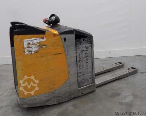 Electric Pallet Trucks Still EXUS22