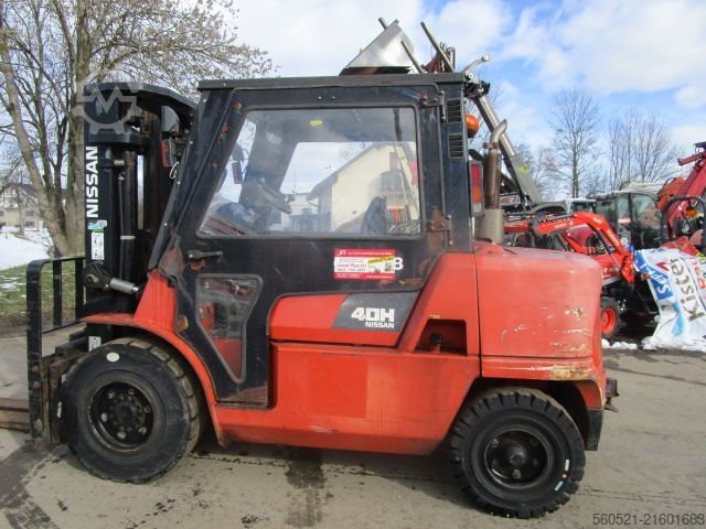 Dieselové vysokozdvižné vozíky Nissan 4 Ton.-Triplex-FH 4,5m + Seitenschieber
