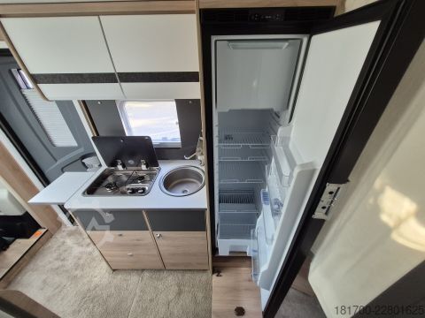 Poluintegrisani kamper Dethleffs Globebus Camp T 4 AUTOMATIK