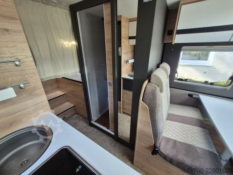 Poluintegrisani kamper Dethleffs Globebus Camp T 4 AUTOMATIK