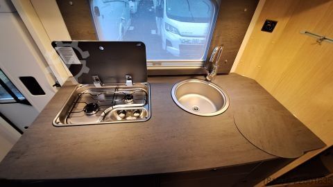 Alkoven kamper Sunlight A 70