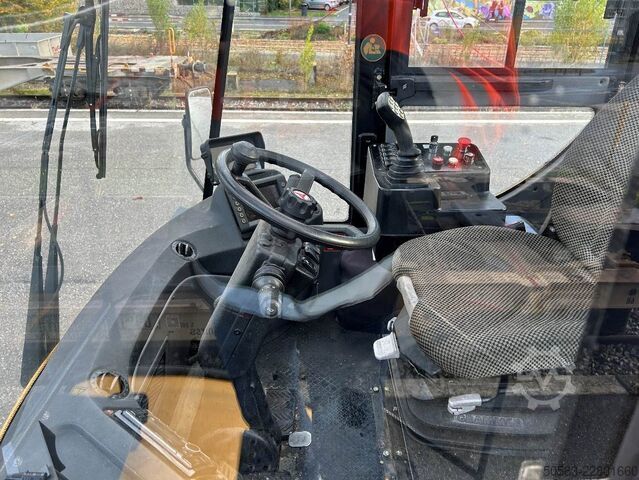 Full-container reach stacker Sany SRSC45G5-P - PIGGYBACK SPREADER