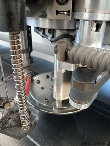 Fabric cutting machine Lectra Vector iQ50