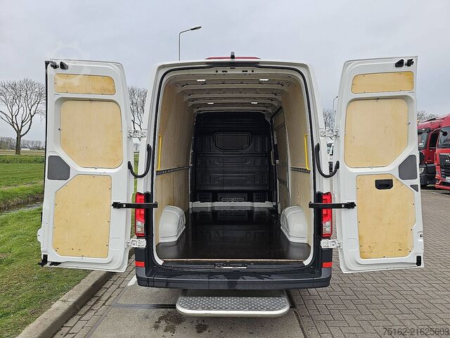 High-roof van VW CRAFTER 2.0 L3H3 Airco Carplay