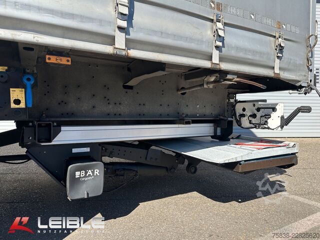 Semirimorchio con telone SCHMITZ CARGOBULL SCS Tautliner mit LBW / Ladebordwand Bär 2t