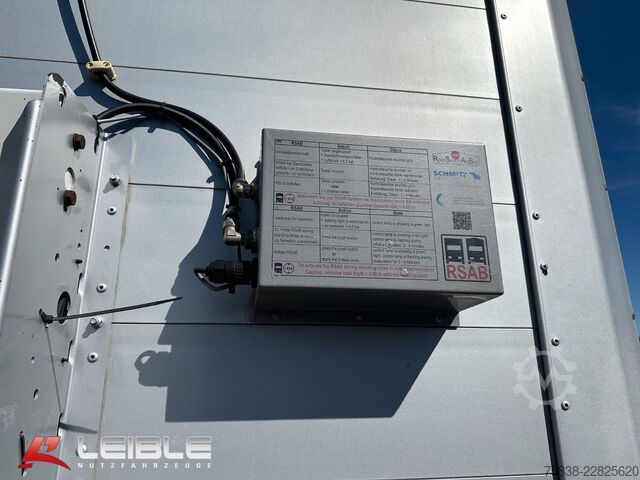 Semirimorchio con telone SCHMITZ CARGOBULL SCS Tautliner mit LBW / Ladebordwand Bär 2t