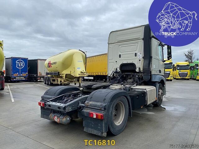 Standaard-SZM Mercedes-Benz Actros 1843