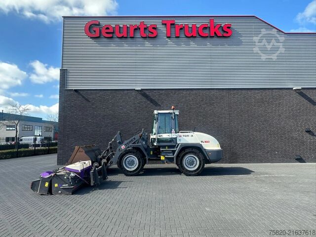 Loader Terex TL 160 +HOOGKIEPBAK+HYDRAULISCHE+VEEGBORSTEL