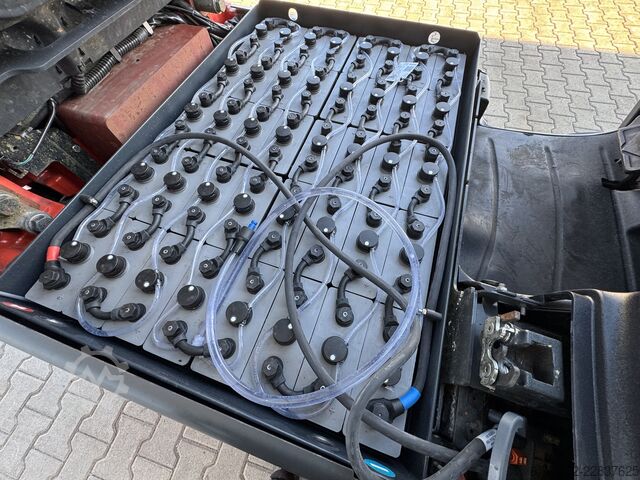 Elektrisk – 4 hjul Linde E25 + Ladegerät NEU 80100--EK