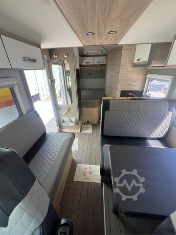 Campingvogn Fiat Ducato Weinsberg Carasuite 2024 | Cambio automatico | 5 posti letto