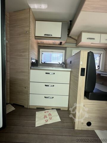 Campingvogn Fiat Ducato Weinsberg Carasuite 2024 | Cambio automatico | 5 posti letto