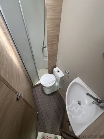 Campingvogn Fiat Ducato Weinsberg Carasuite 2024 | Cambio automatico | 5 posti letto