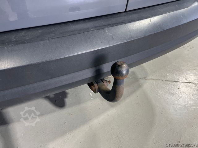 Microbuz VW CADDY 2.0 TDI TEMPOMAT AHK NAVI EURO 6