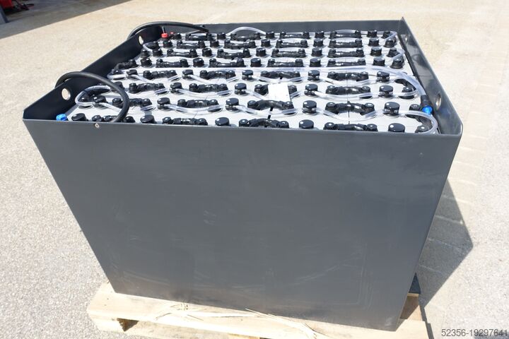 Batterie de chariot élévateur Staplerbatterie AIM Gabelstapler 80v 5PzS775 Baujahr 2024 Prüfdatum 2025