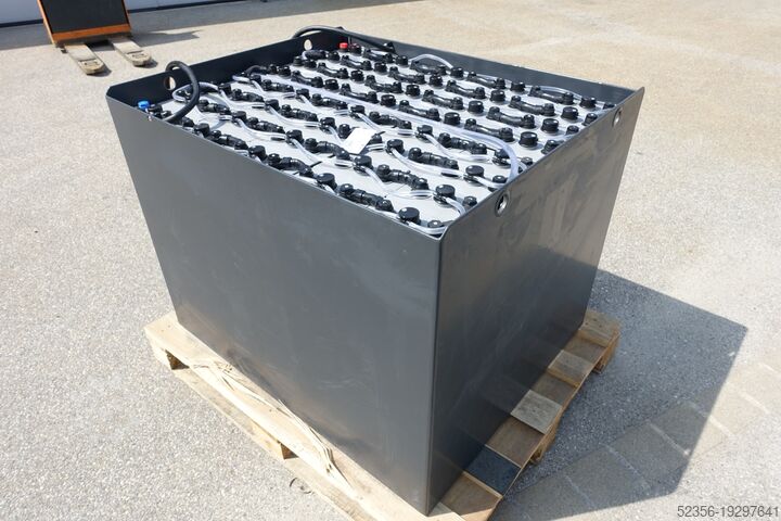 Batterie de chariot élévateur Staplerbatterie AIM Gabelstapler 80v 5PzS775 Baujahr 2024 Prüfdatum 2025