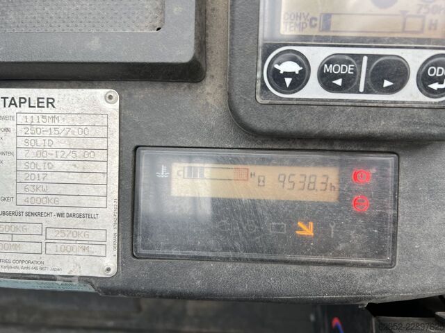Wózek widłowy LPG Toyota 8 FG 35 N