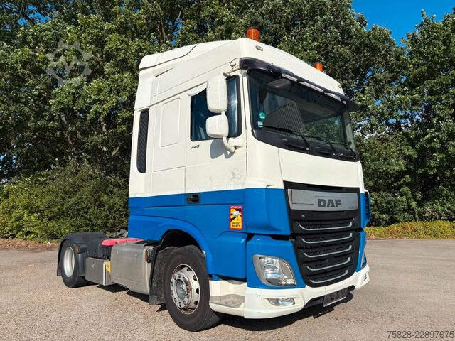 Standardowy ciągnik siodłowy DAF XF440 / Tacho SMT2/ Bycool / 2x auf Lager