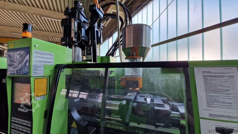 Máquina de moldagem por injecção ENGEL VICTORY 330H-80V-90 combi