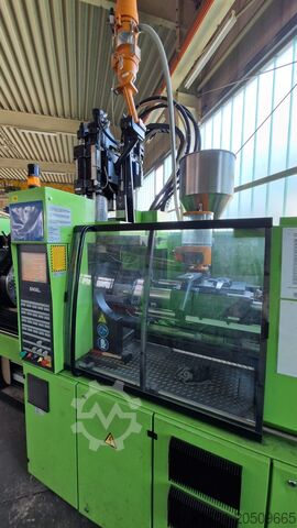 Máquina de moldagem por injecção ENGEL VICTORY 330H-80V-90 combi