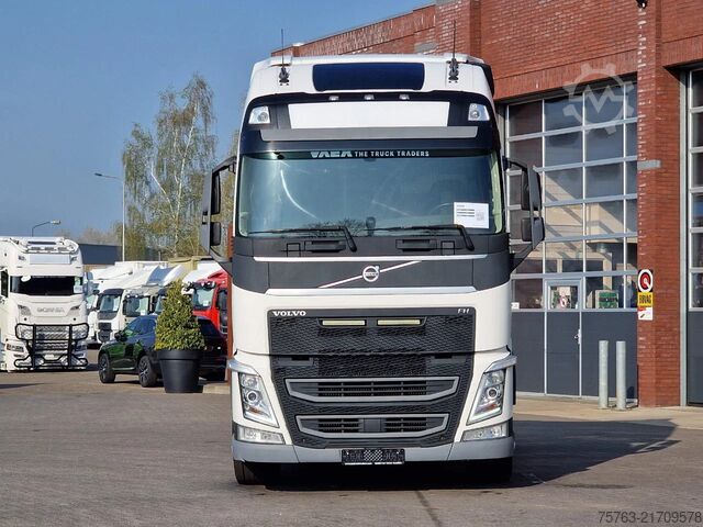 Volume SCM Volvo FH 13.500 Globetrotter XL 4x2 - Low deck - I Sa...