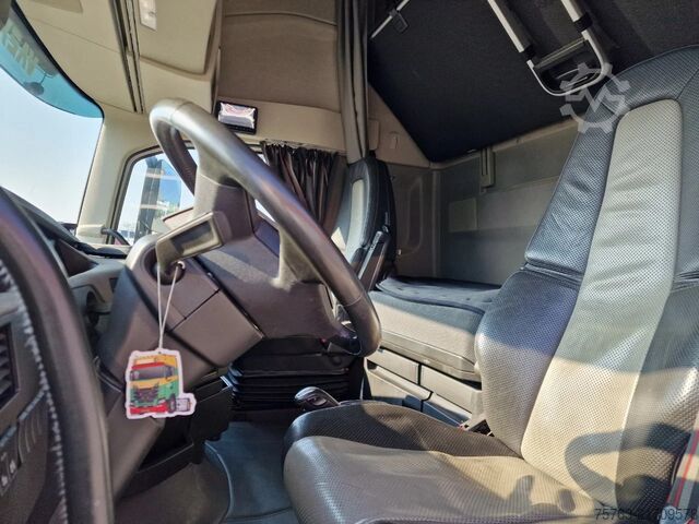 Volume SCM Volvo FH 13.500 Globetrotter XL 4x2 - Low deck - I Sa...