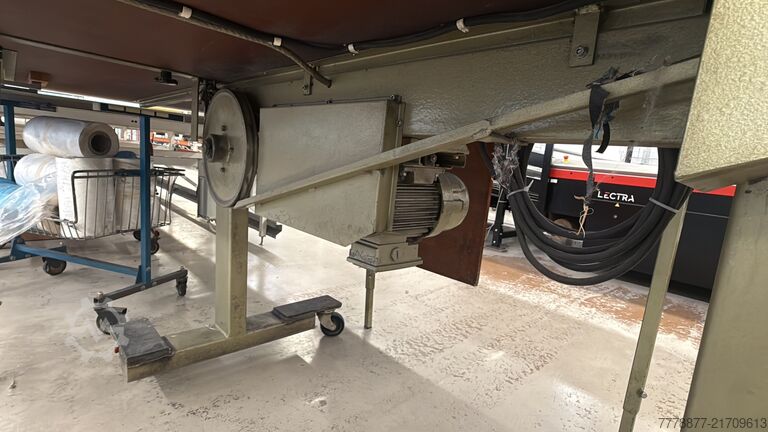 Linie industrială de așezare și tăiere a materialelor textile Bergman&Johansson 420 Band 4200