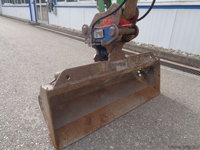 Mini-pelle TAKEUCHI TB125