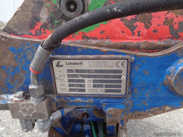 Mini-pelle TAKEUCHI TB125