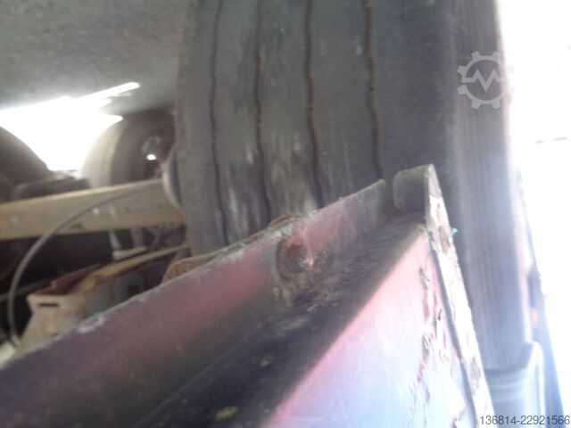 Semi-remorque bâchée  SAPL 24 LTN 385/65 R 22,5