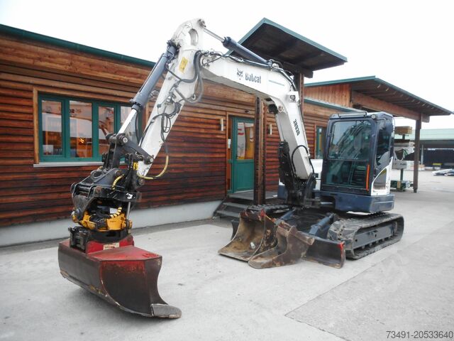 Mini excavator Bobcat E85 mit TILTROTATOR ENGCON