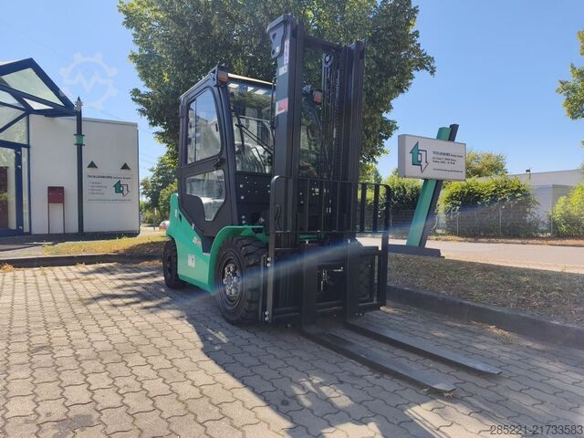 Elektromos négykerekű targonca LM ECB35QL - Lithium