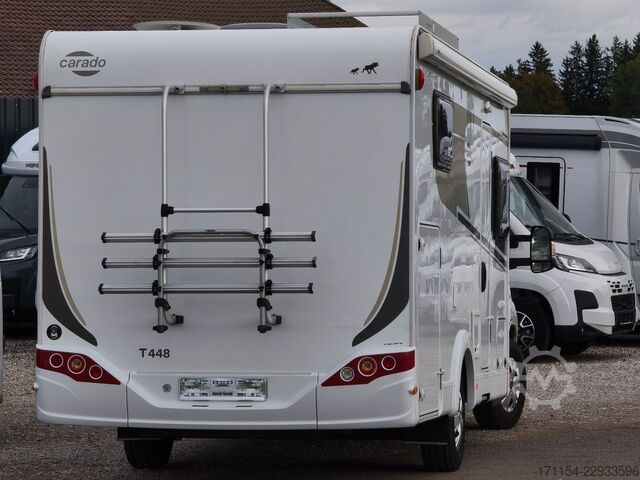 Halvintegreret autocamper CARADO T448