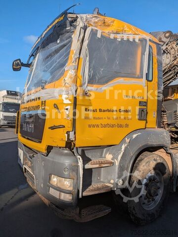 Driezijdige kipper MAN TGS 26.440 / 6X4 / Manual / Hiab Kran 288