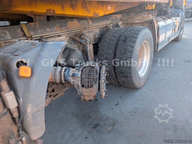 Driezijdige kipper MAN TGS 26.440 / 6X4 / Manual / Hiab Kran 288