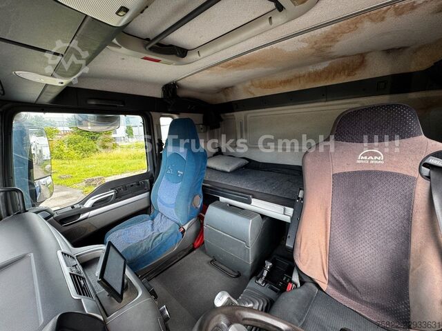 Driezijdige kipper MAN TGS 33.480 / 6X4 / Mei BORDM /25m Kran Palfinger