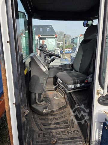 Tracteur terminal TERBERG RT283 | TERMINAL TRACTOR 4X4| TURNING CHAIR. | ...