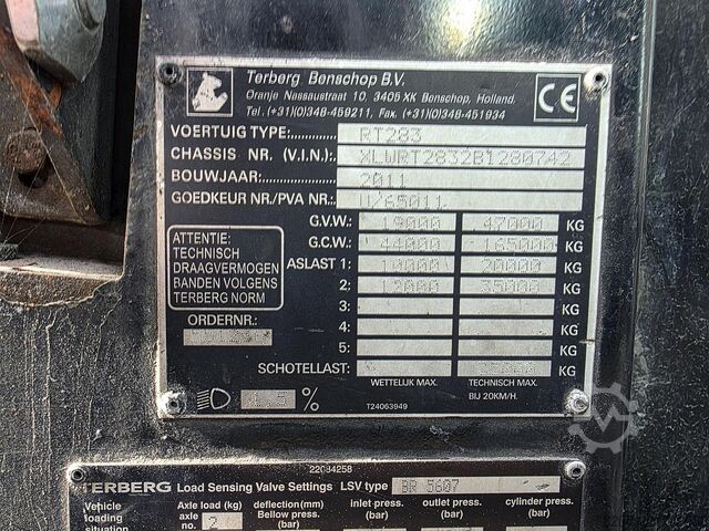 Tracteur terminal TERBERG RT283 | TERMINAL TRACTOR 4X4| TURNING CHAIR. | ...